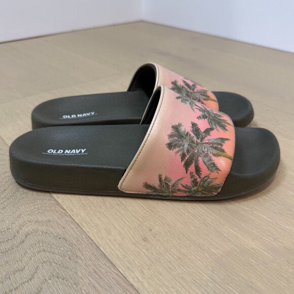 Old Navy Men's Slide Sandals, size 6-7 - Picture 1 of 7